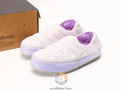 נעלי בית The North Face ThermoBall Traction Mule V צהוב, שחור או לילך, תמונה 21