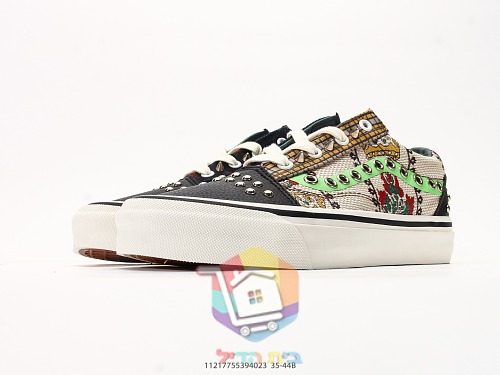 נעלי Vans Old Skool עם טלאים בדוגמת פרחים וניטים 5