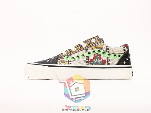 נעלי Vans Old Skool עם טלאים בדוגמת פרחים וניטים 9