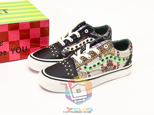 נעלי Vans Old Skool עם טלאים בדוגמת פרחים וניטים 10