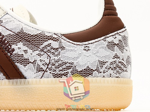 נעלי adidas בשני דגמים, Samba תחרה ורוד או חום ו-Superstar שחור 13