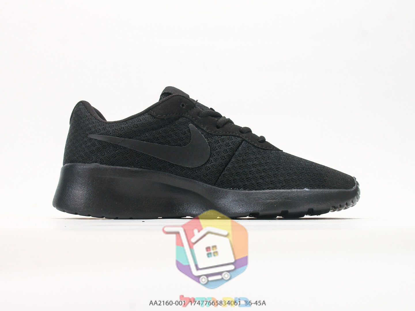 Nike Tanjun Sneaker, Schwarz oder Weiß, vier Farben
