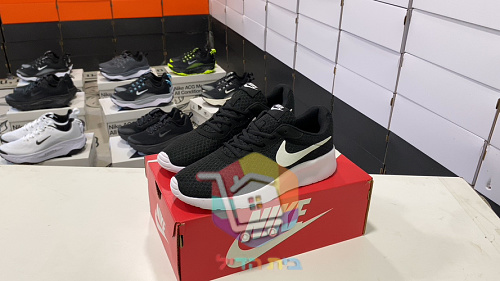 נעלי Nike Tanjun שחור או לבן, בארבעה גוונים, תמונה 29