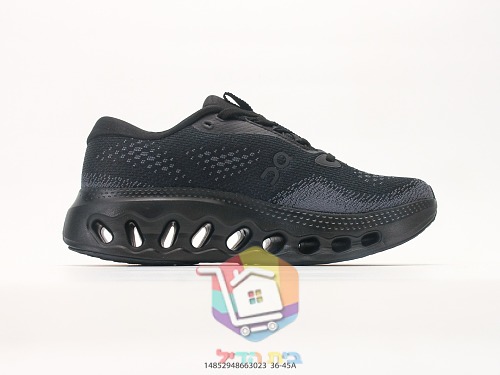 On Laufschuhe aus schwarzem Strick 9