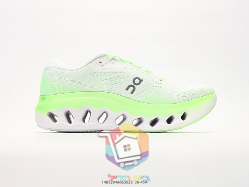 On Laufschuhe aus schwarzem Strick 27