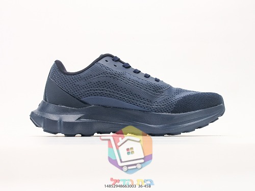 alo Sportschuhe in Grau mit gerillter Sohle 15