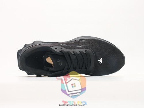 alo Sportschuhe in Grau mit gerillter Sohle 32
