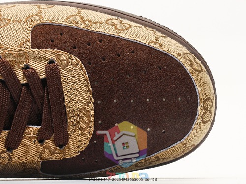 Nike Air Force 1 mit Gucci-Monogramm 2