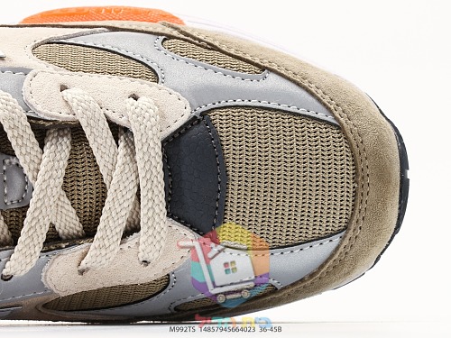 New Balance 992 in grauem Wildleder 2