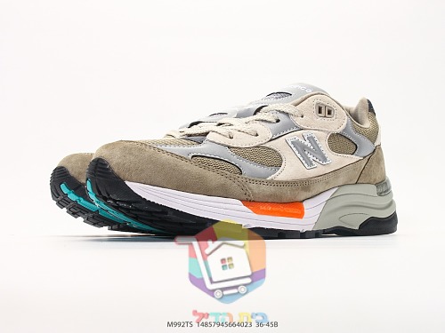 New Balance 992 in grauem Wildleder 5