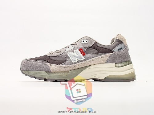 New Balance 992 in grauem Wildleder 12