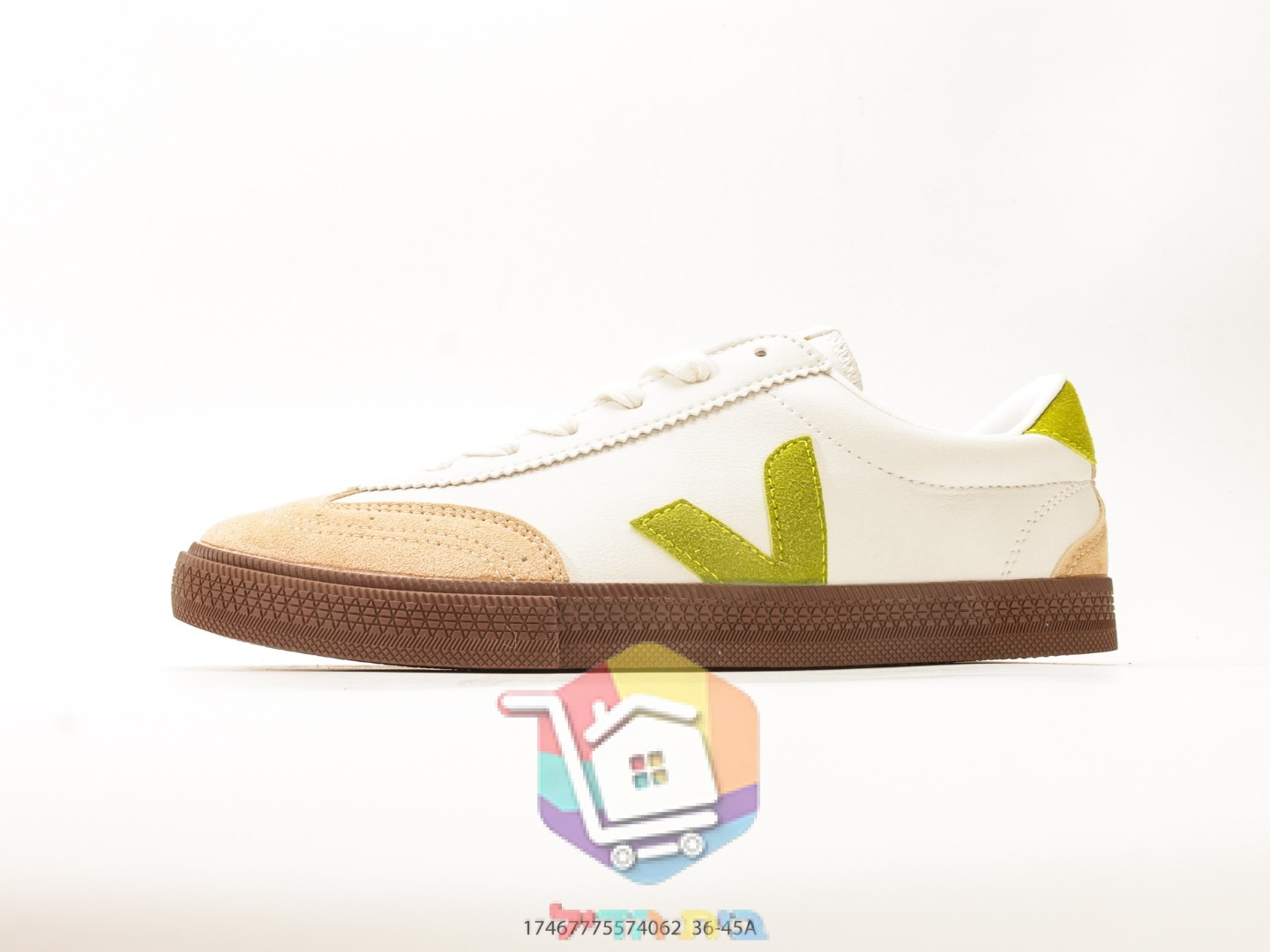 VEJA Volley in Creme mit grünem V
