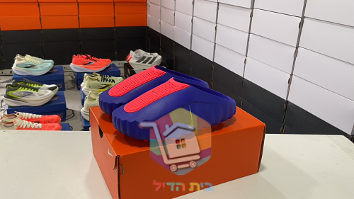 Badelatschen Nike in Lila und Rosa 2
