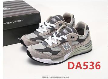 Die Farbe mit dem Code DA536