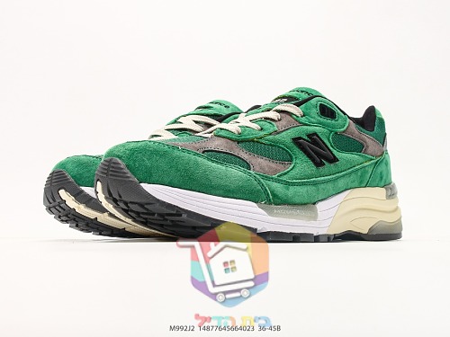 New Balance 992 Retro-Laufschuhe in Wildleder und Mesh 23