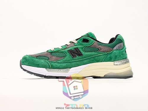 New Balance 992 Retro-Laufschuhe in Wildleder und Mesh 27
