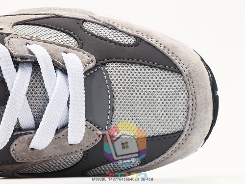 New Balance 992 Retro-Laufschuhe in Wildleder und Mesh 47