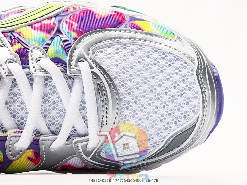 ASICS GEL-Nimbus 16 Laufschuhe mit buntem Print 2