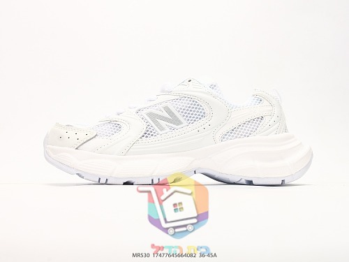 New Balance 530 Laufschuhe mit metallischem N 18