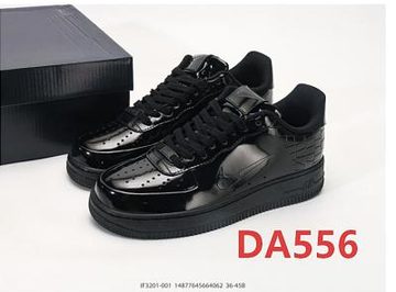 Die Farbe mit dem Code DA556