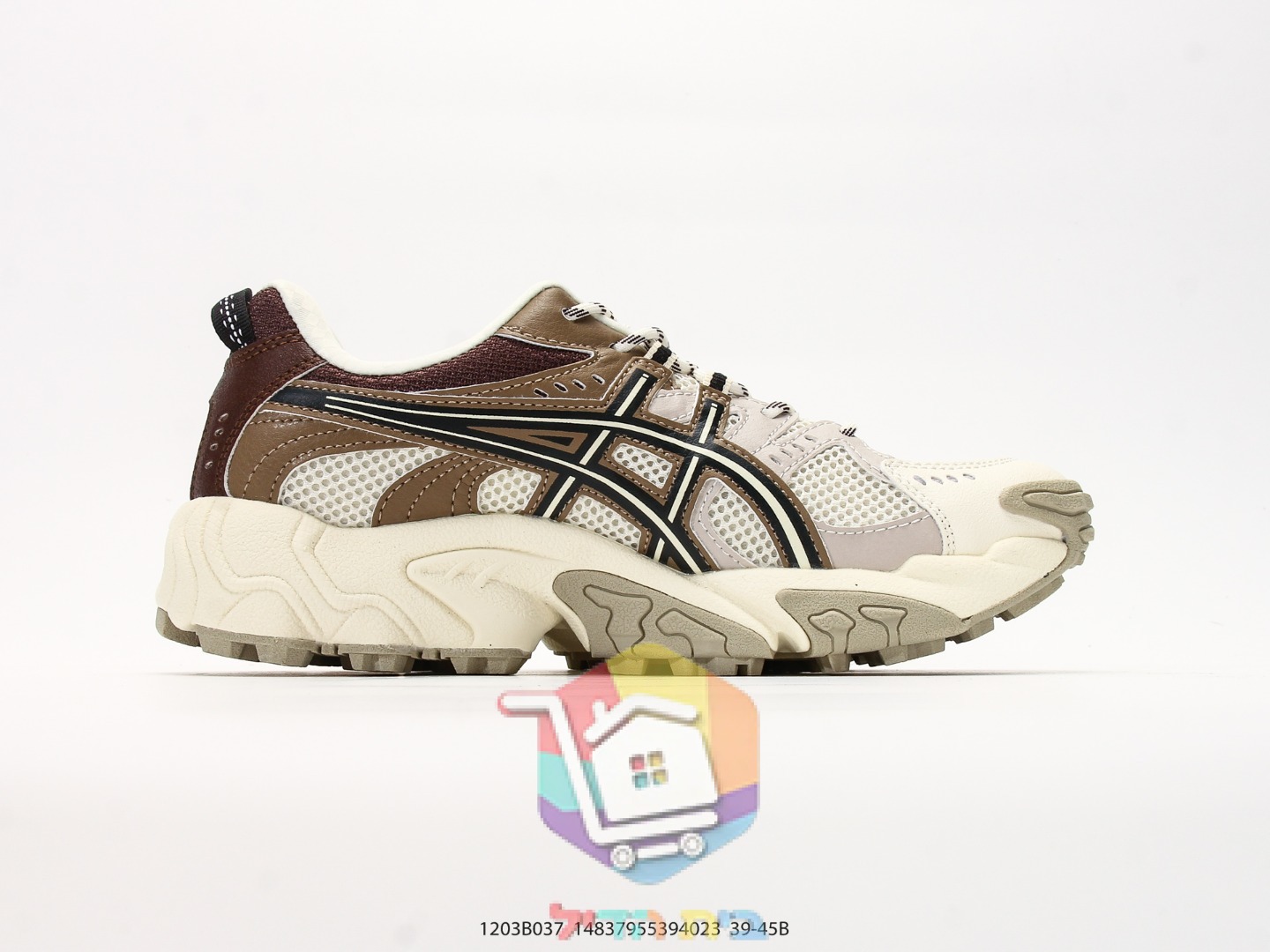 נעלי ASICS Gel-Nandi בשלושה גוונים