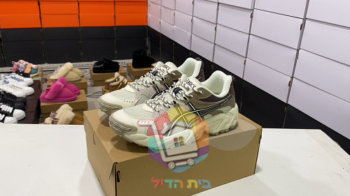 נעלי ASICS Gel-Nandi בשלושה גוונים 10