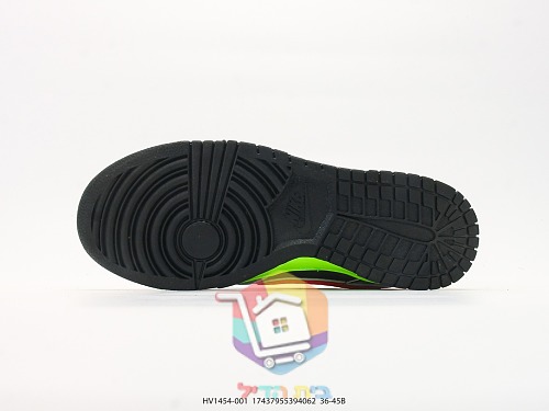 נעלי סקייט Nike SB Dunk Low בשלושה גוונים 23