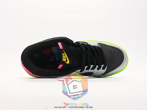 נעלי סקייט Nike SB Dunk Low בשלושה גוונים 24