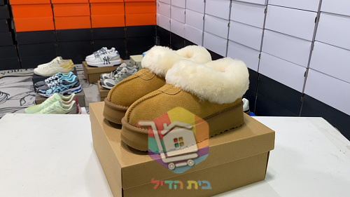 כפכפי UGG Disquette בשני גוונים 1