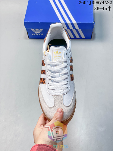 נעלי adidas Samba OG בארבעה גוונים 11