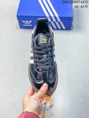 נעלי adidas Samba OG בארבעה גוונים 22