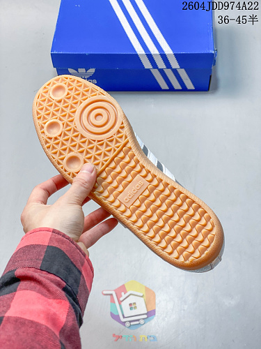 נעלי adidas Samba OG בארבעה גוונים 25