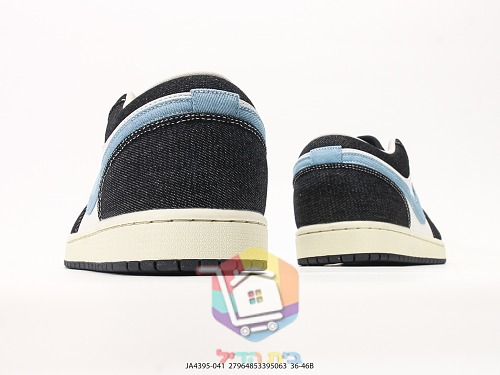 נעלי סניקרס Air Jordan 1 Low בשני גוונים 14