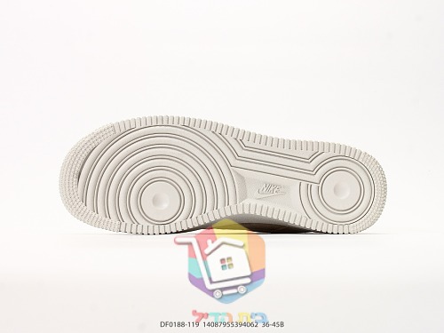 נעלי Nike Air Force 1 Low זמש שמנת עם לוגו Supreme 5