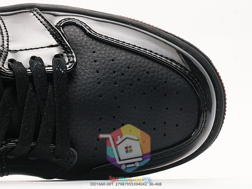 נעלי Air Jordan 1 Low שחור לכה עם סוליה אדומה 2