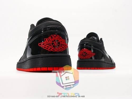 נעלי Air Jordan 1 Low שחור לכה עם סוליה אדומה 4