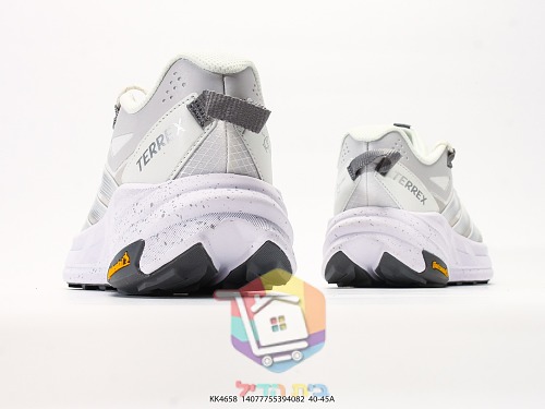 נעלי שטח adidas Terrex בחמישה גוונים 14