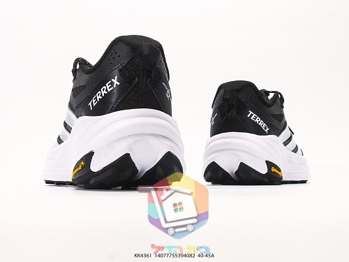 נעלי שטח adidas Terrex בחמישה גוונים 24