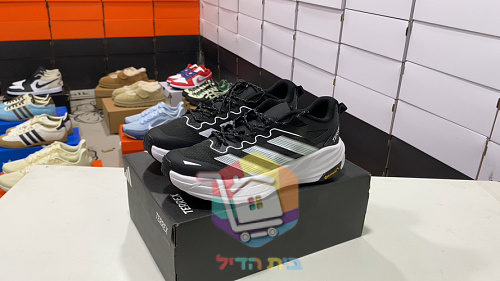 נעלי שטח adidas Terrex בחמישה גוונים 30