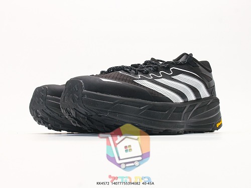 נעלי שטח adidas Terrex בחמישה גוונים 35
