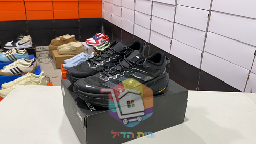 נעלי שטח adidas Terrex בחמישה גוונים 50