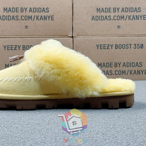 כפכפי UGG Coquette חום, צהוב 10