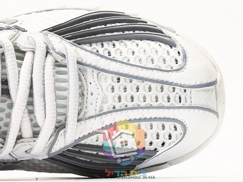 Sneakers Nike Zoom Skylon 11, quattro colorazioni 12
