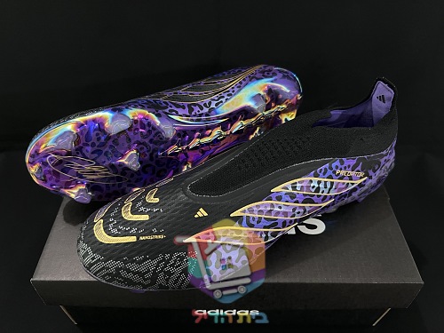 Scarpe da calcio adidas Predator Elite FT Kaká, nero e viola 1