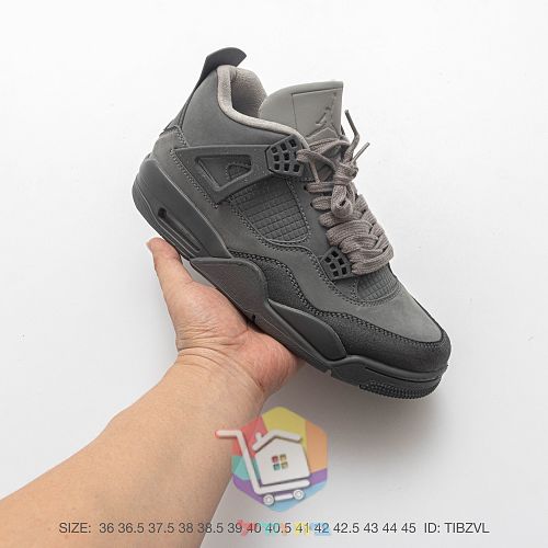Sneakers Air Jordan 4, nove colorazioni 22