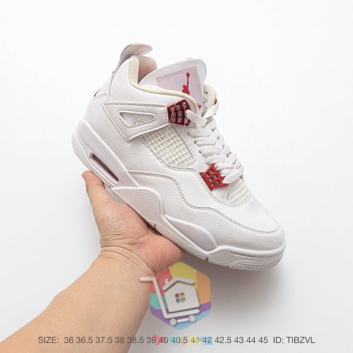 Sneakers Air Jordan 4, nove colorazioni 24