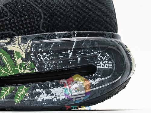Scarpe da running Nike Vomero Premium, nero con suola mimetica 3