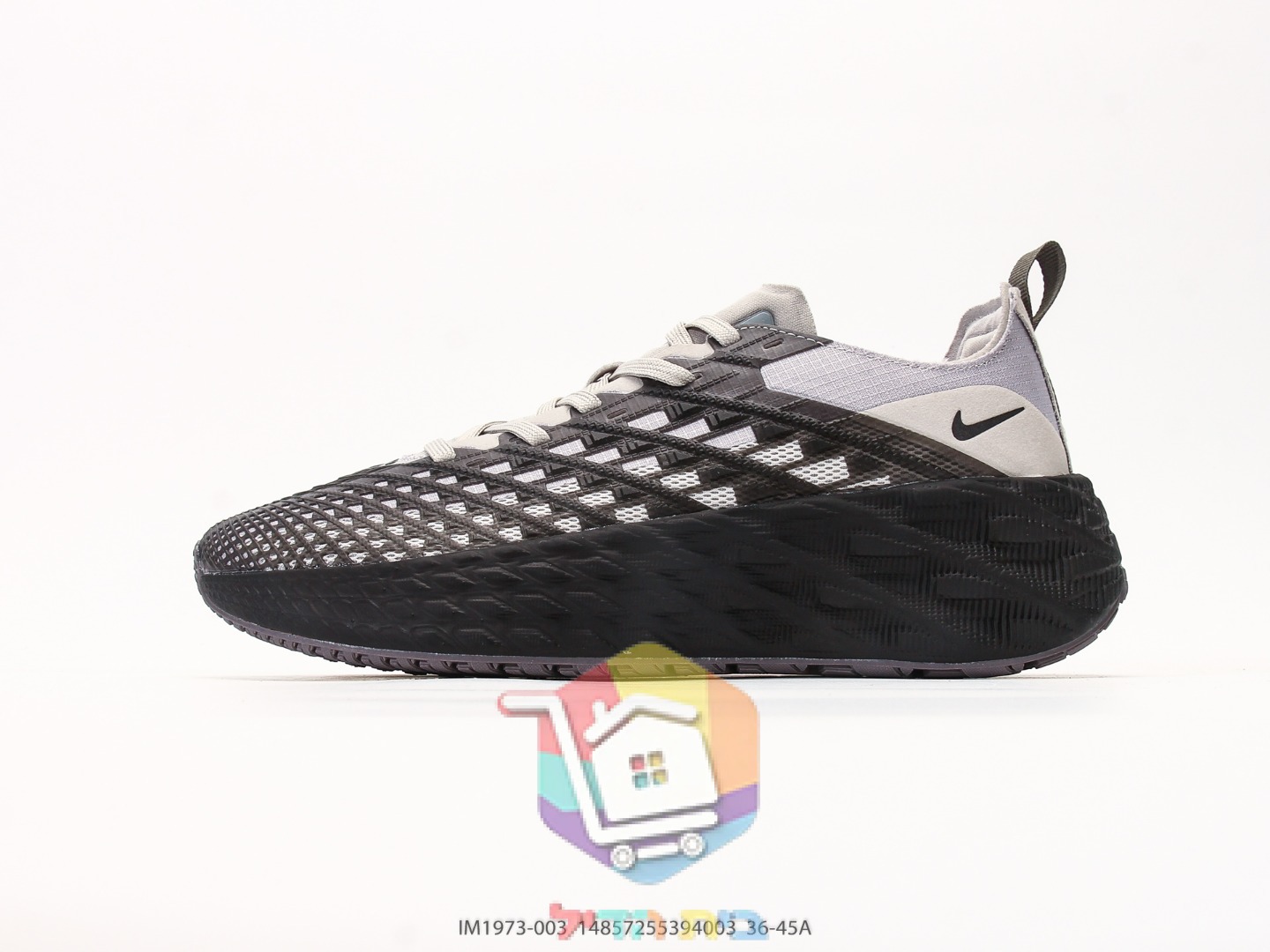 Sneakers Nike Ava Edge, grigio e nero