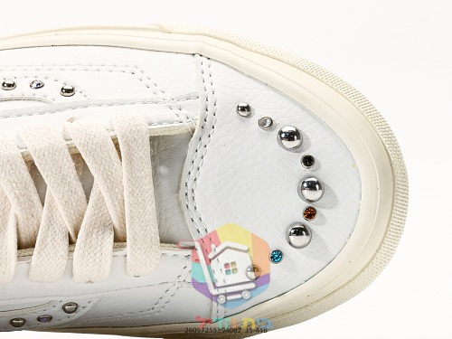 נעלי Vans Old Skool 36 עם ניטים מבריקים, לבן, חום, שחור 2