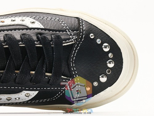 נעלי Vans Old Skool 36 עם ניטים מבריקים, לבן, חום, שחור 22